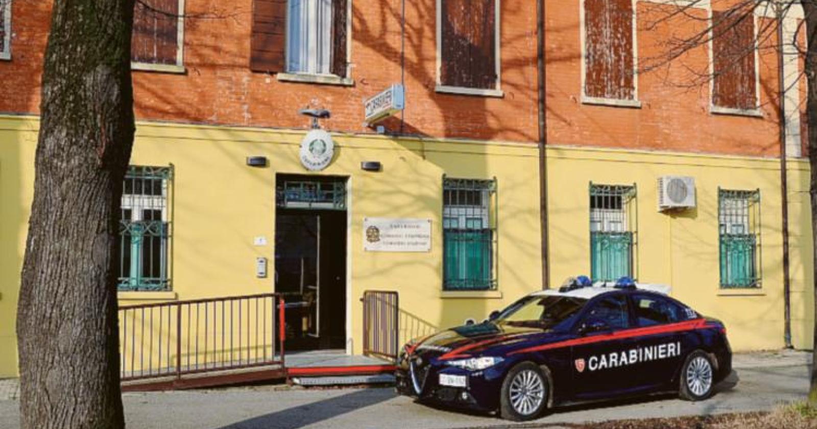 Guida la moto “scoperto”, denunciato