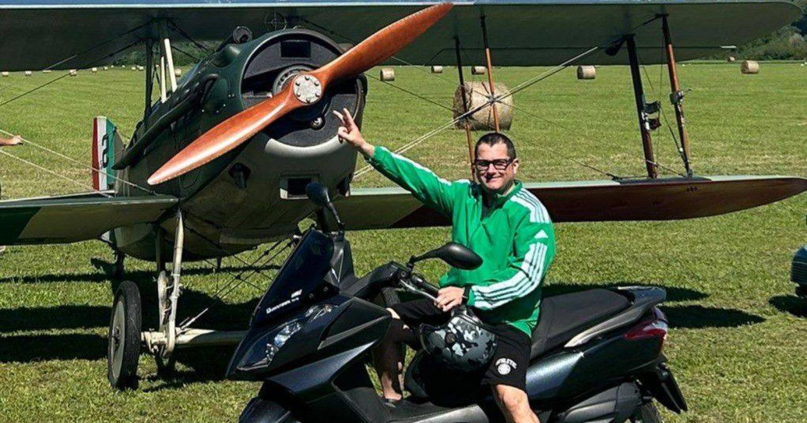 Schianto mortale con lo scooter contro una recinzione