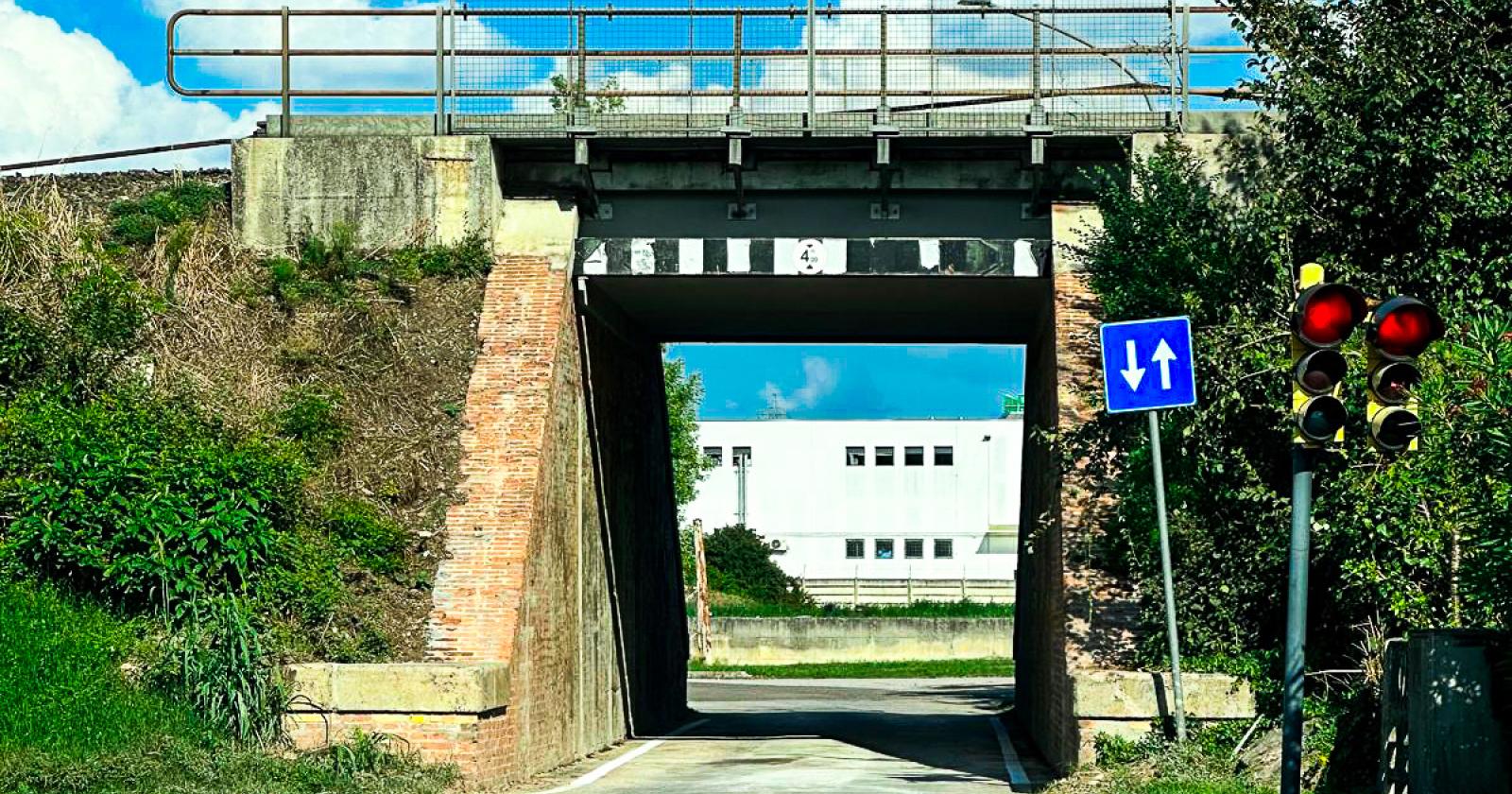 Il sottopasso riapre una settimana prima