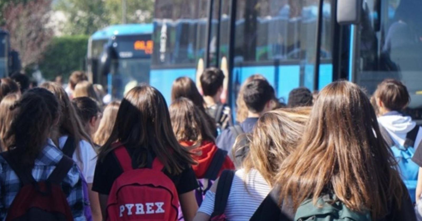 Studenti lasciati a piedi dopo le lezioni