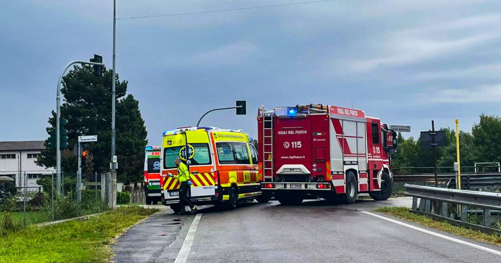 Incidente al solito Ponte: strada chiusa e paura