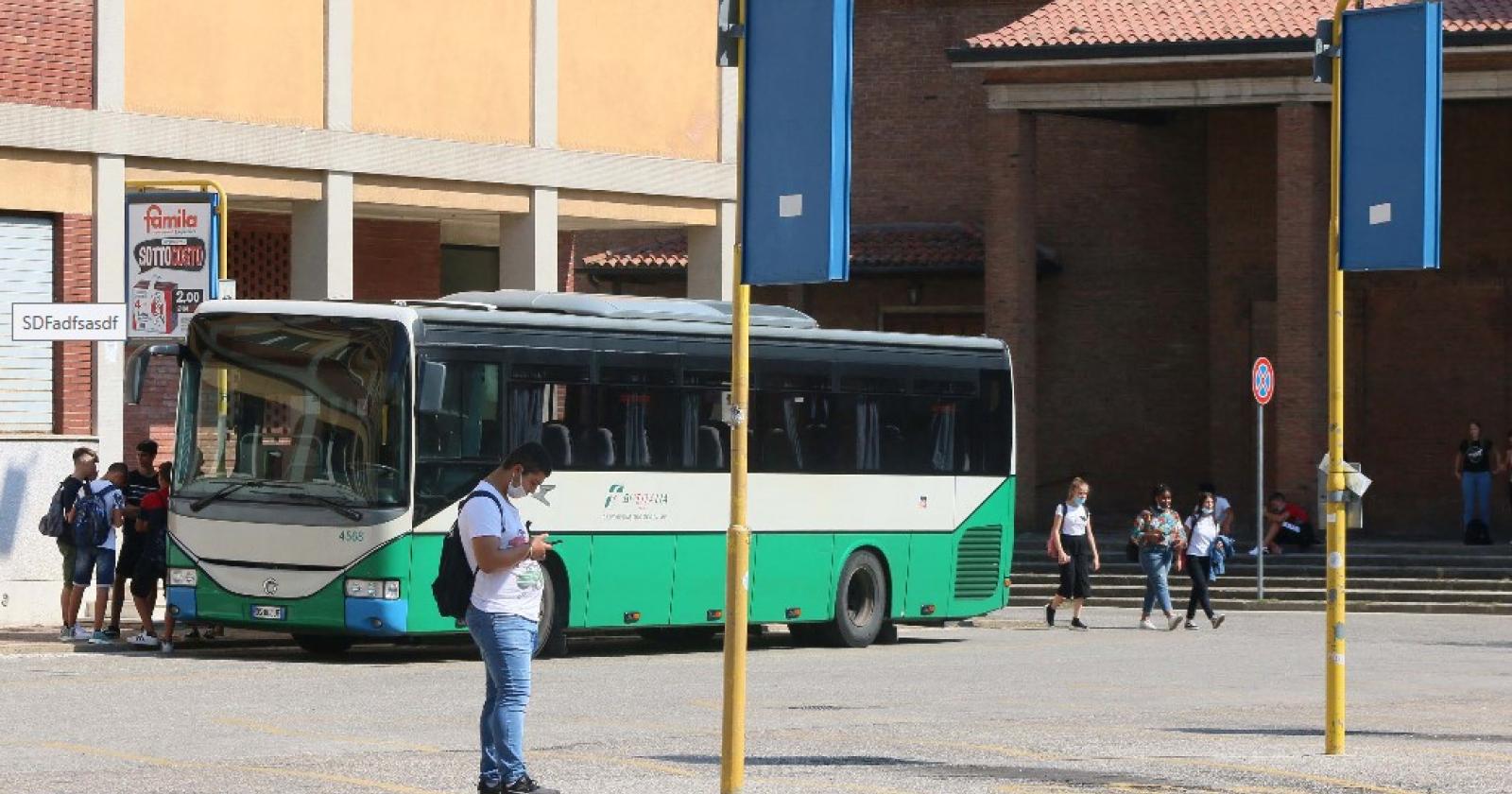 “Ci devono prendere i genitori”