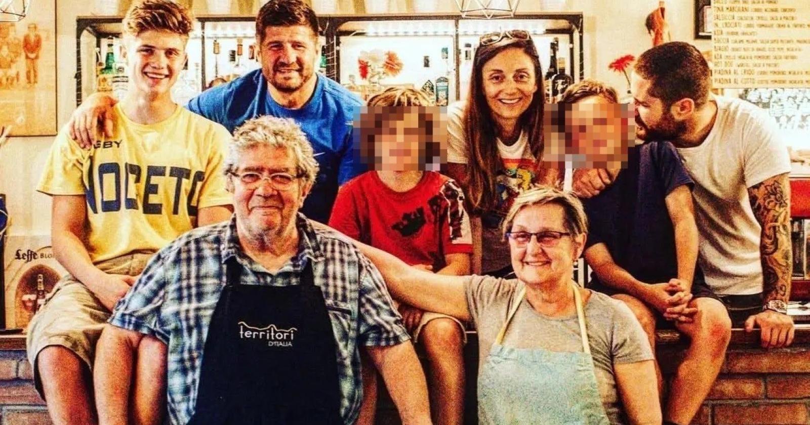 La comunità rossoblù piange "Mon"