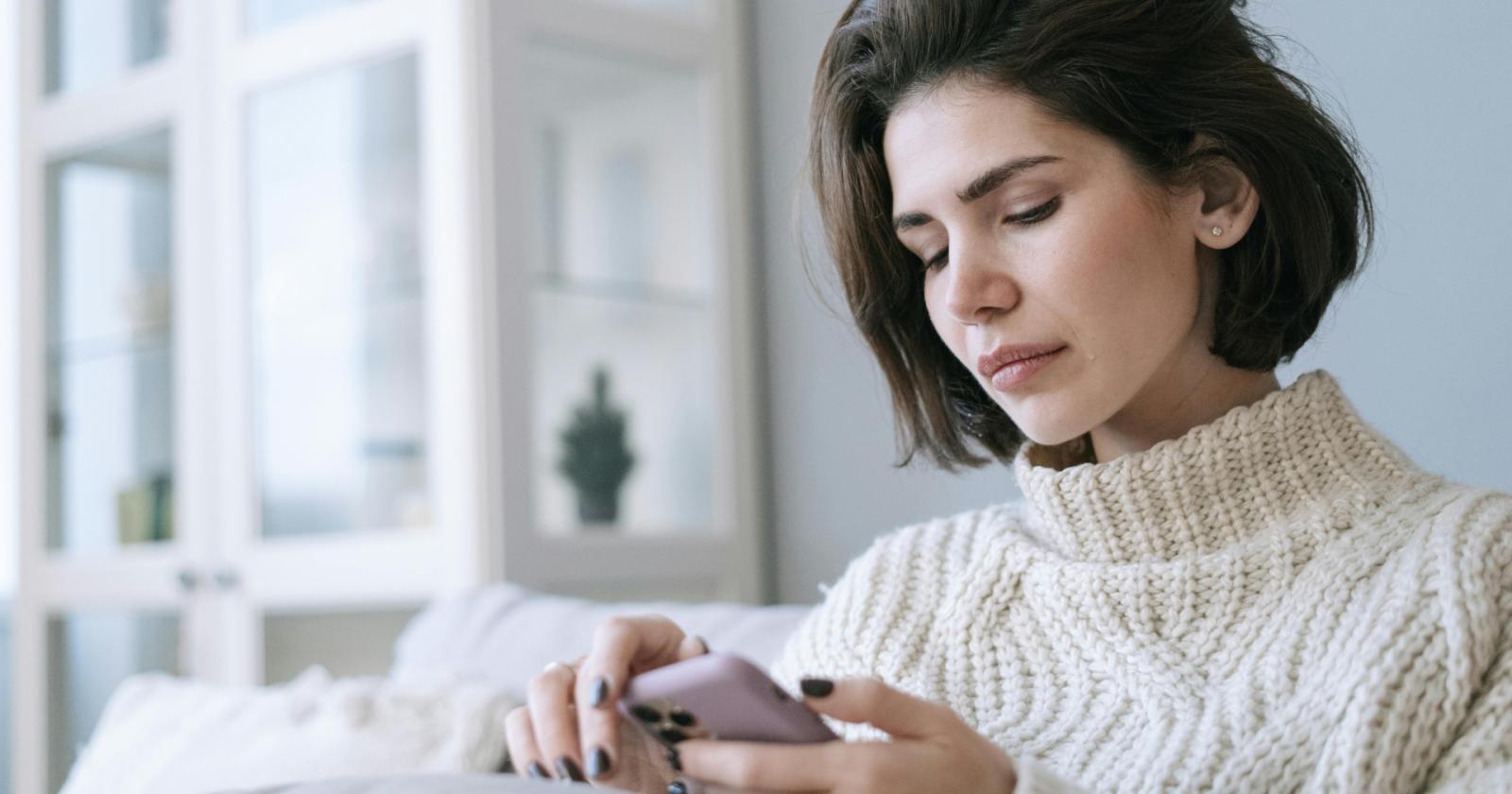 Messaggi e telefonate insistenti: condannato per molestie