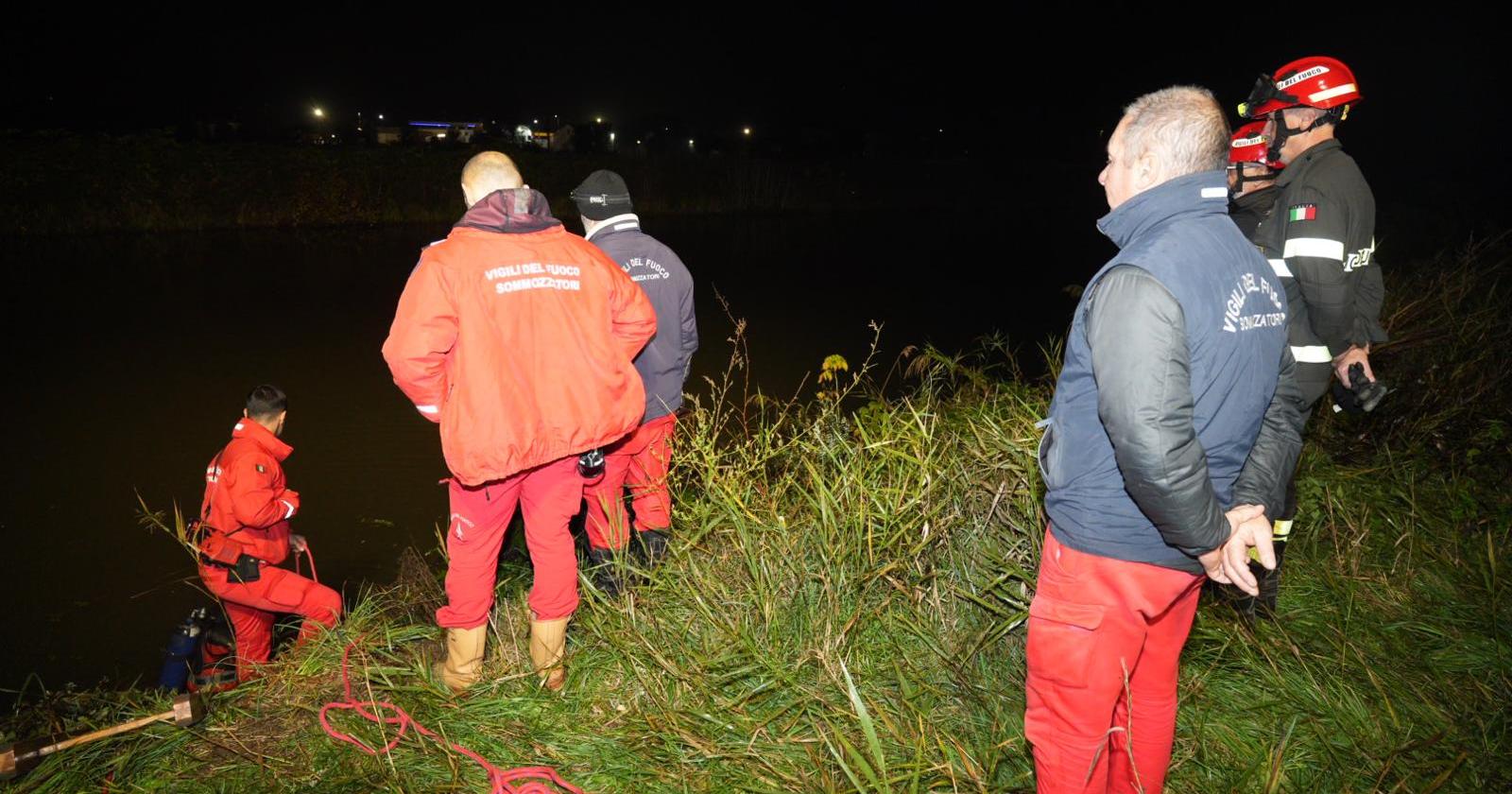 In canale con l'auto: miracolato