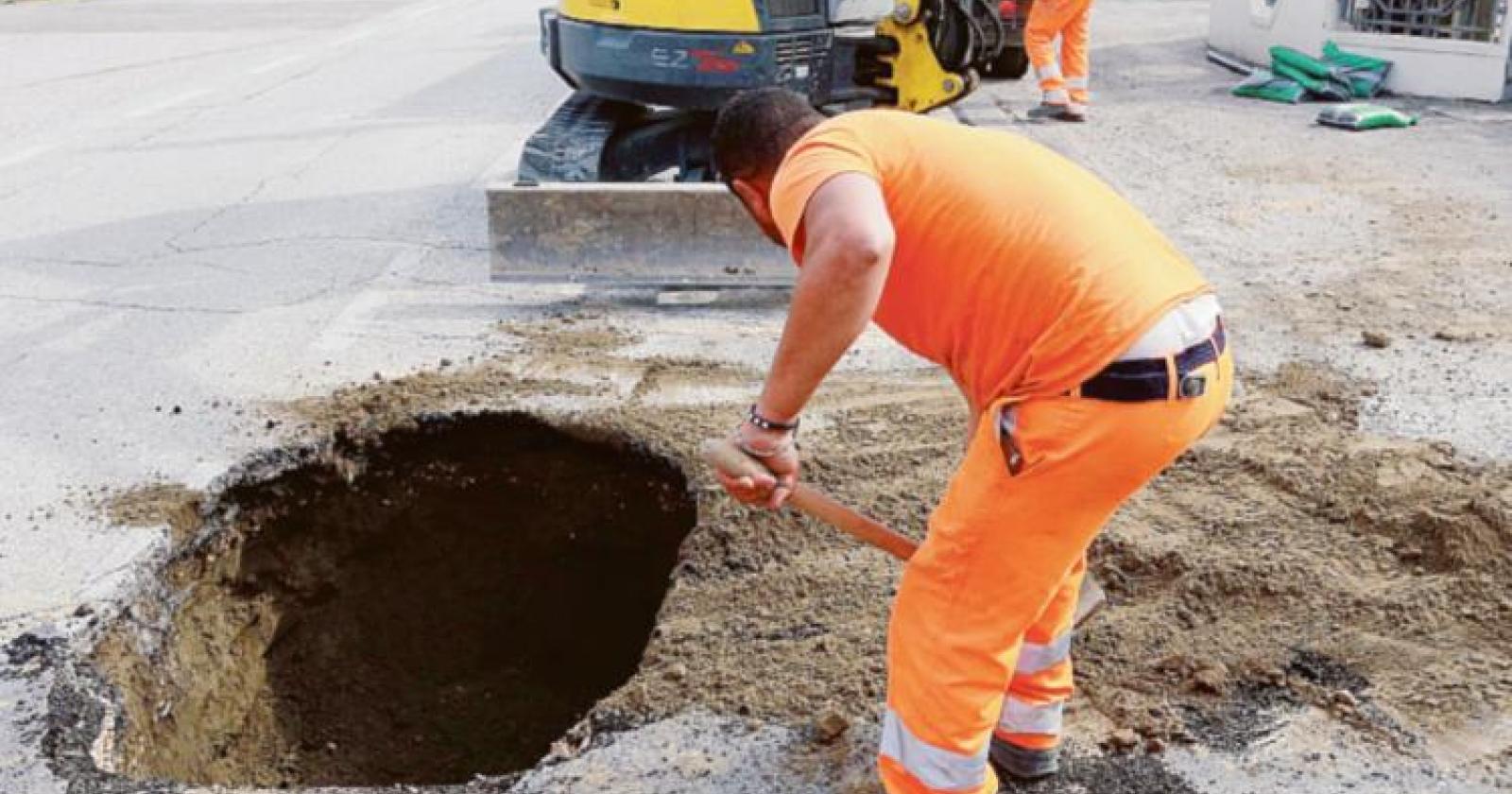 Asfaltature in via Chiarugi