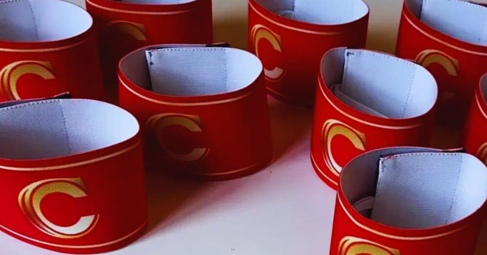 Il calcio si tinge di rosso