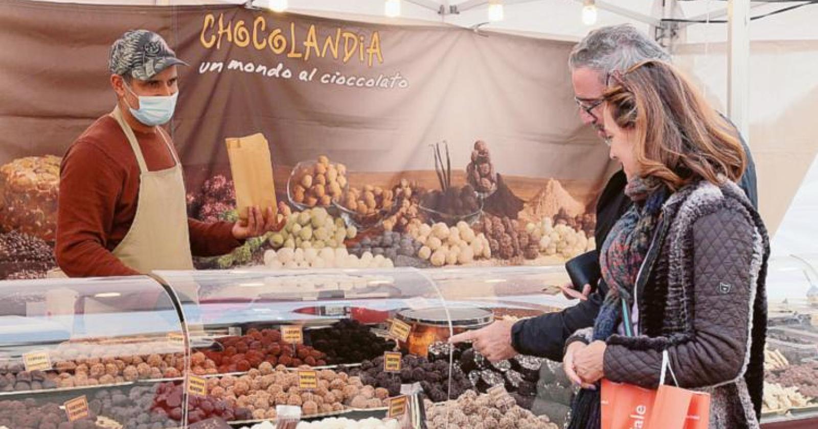 Natale, negozi aperti la domenica