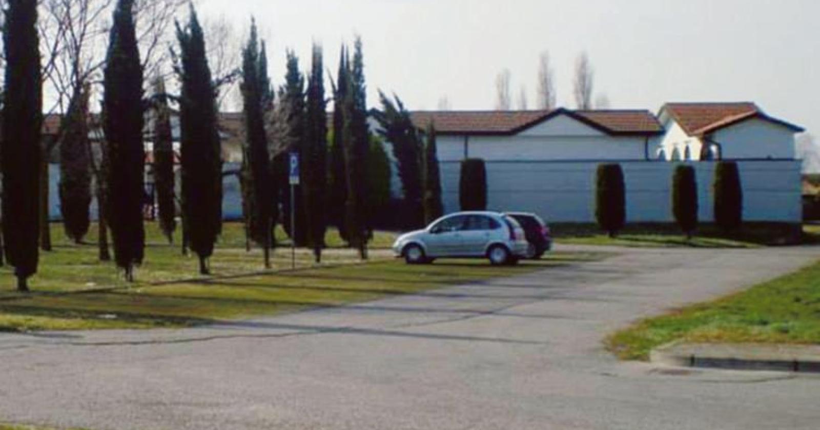 Nuovi marciapiedi per i cimiteri