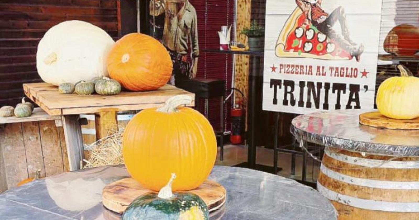 Ruba telefoni in pizzeria, recuperati