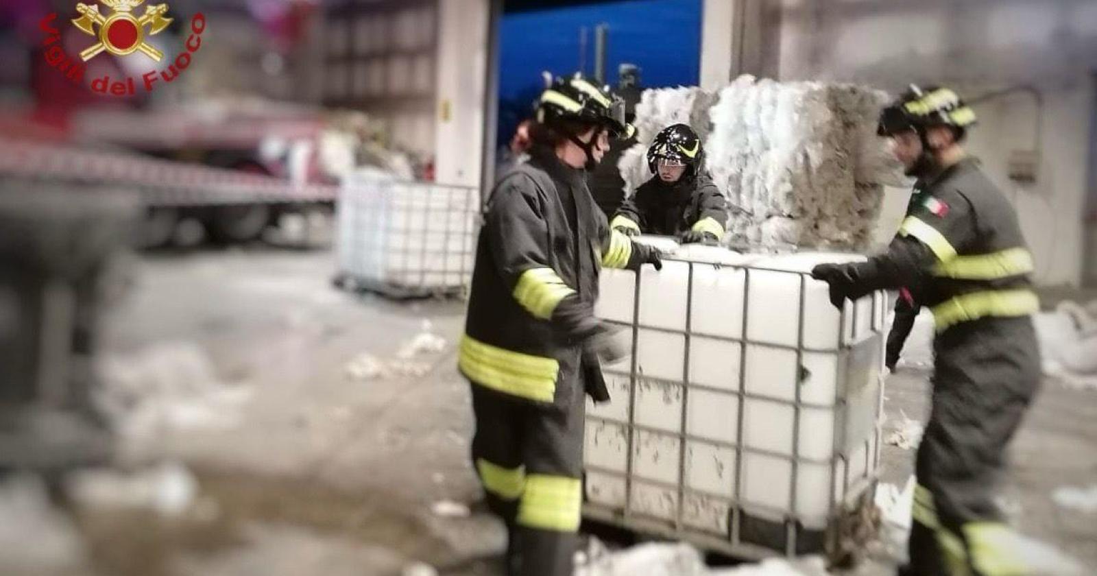 Muore schiacciato in azienda a 47 anni