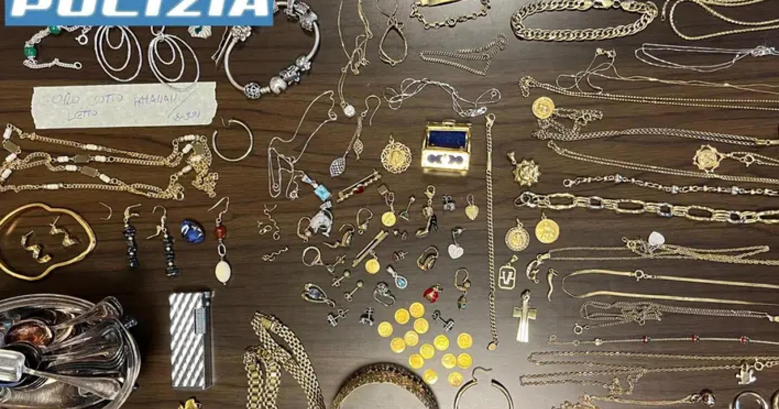 Ladri arrestati e tesoro recuperato