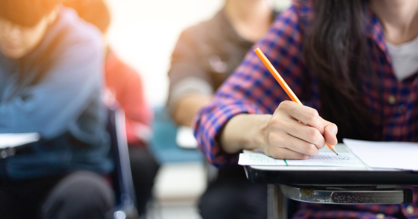 Test di Medicina, il ministero ridimensiona il caso: online solo due compiti