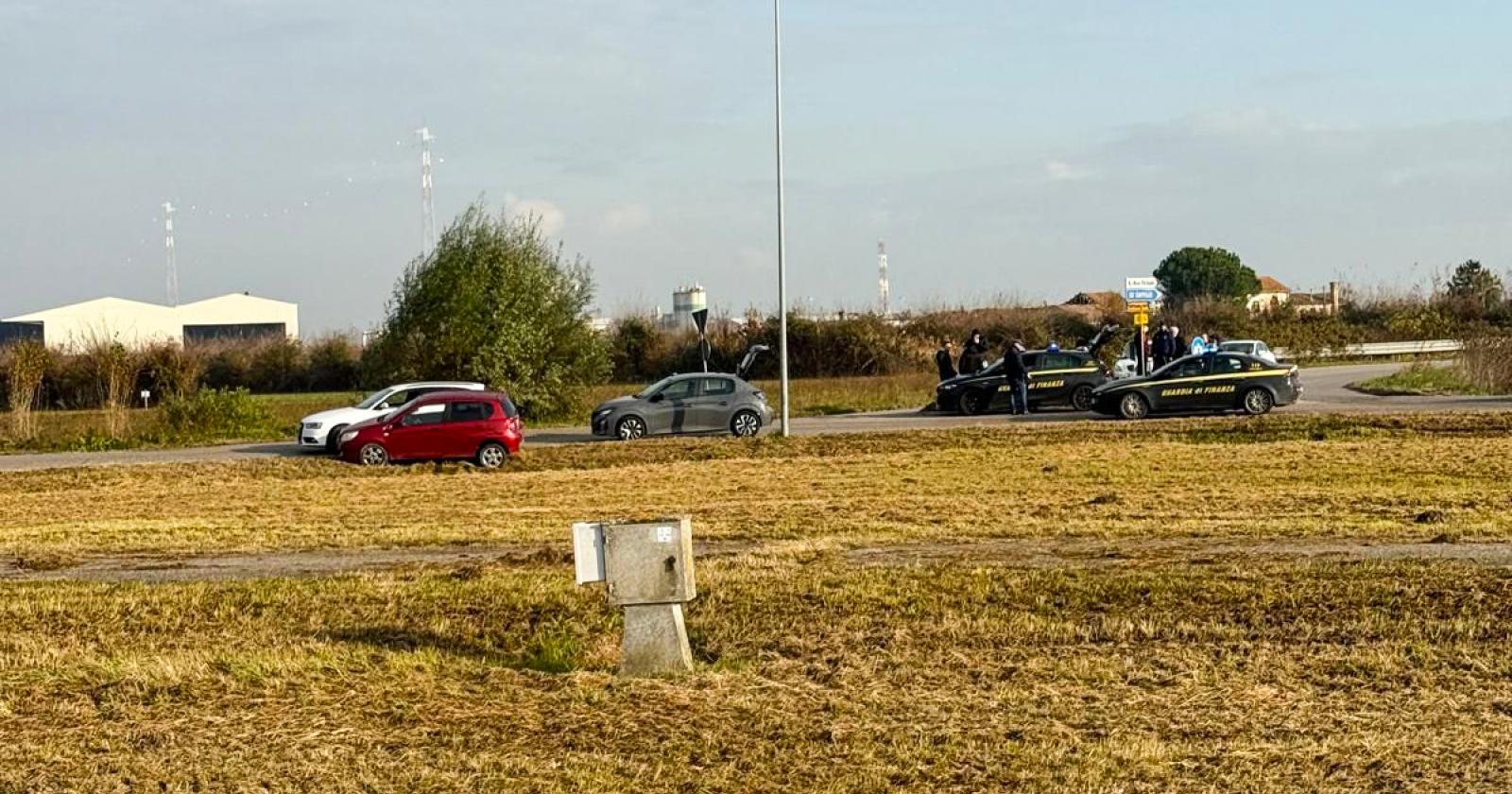 Esce di strada e muore, tragedia in città