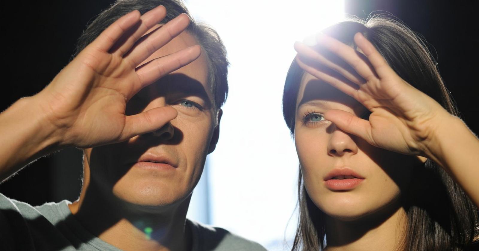 "Vetrina troppo luminosa, va spenta"