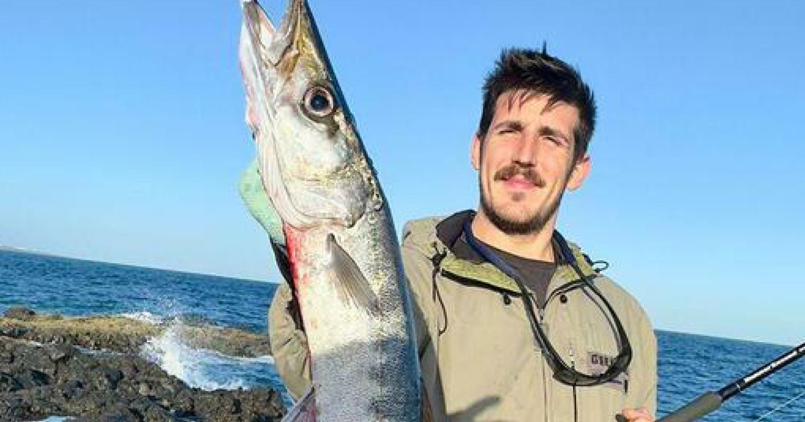 Riccardo ucciso da un'onda assassina