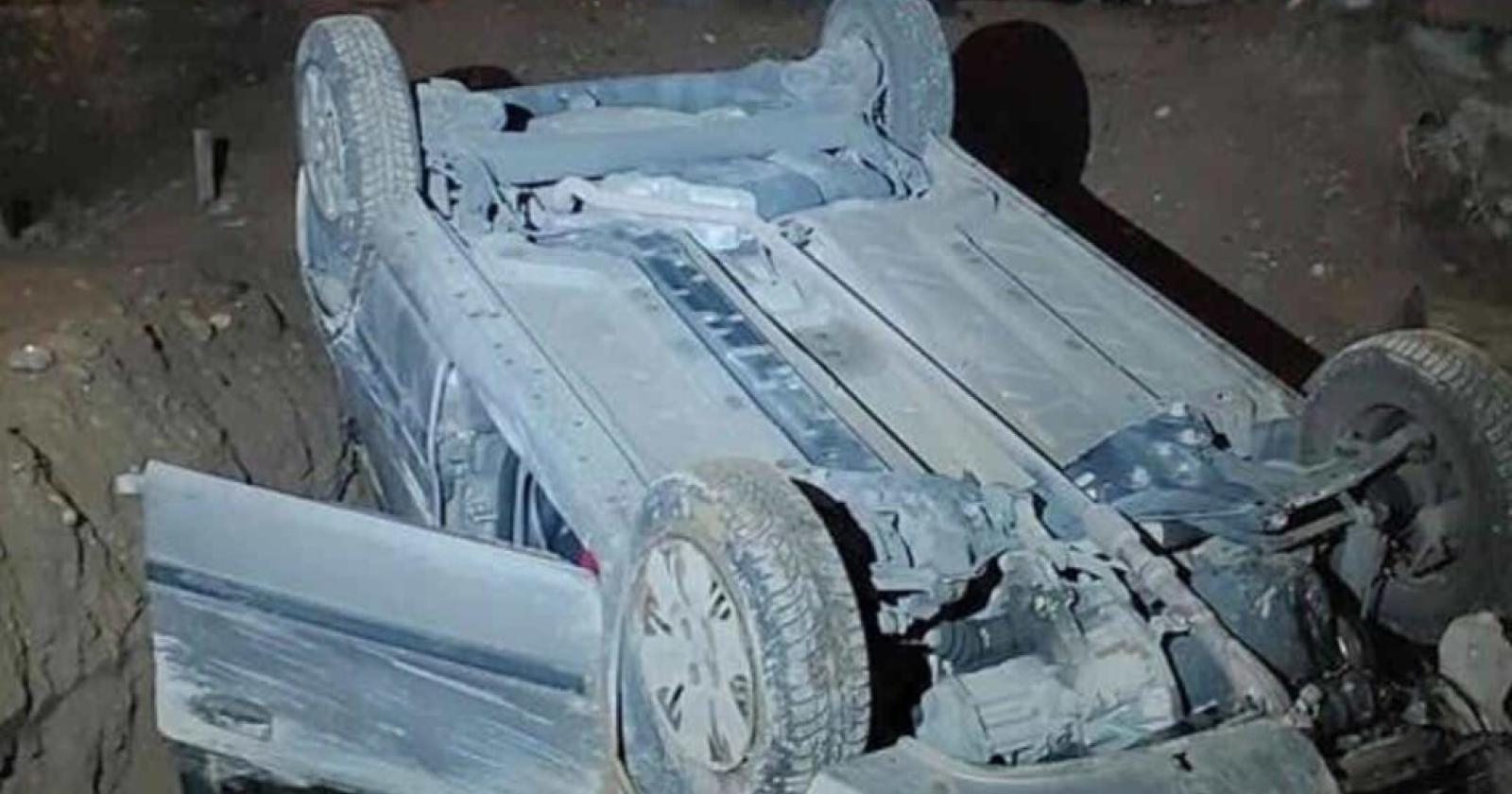 verona, notte di incidenti: auto si ribalta nel cantiere e fuga alla rotonda