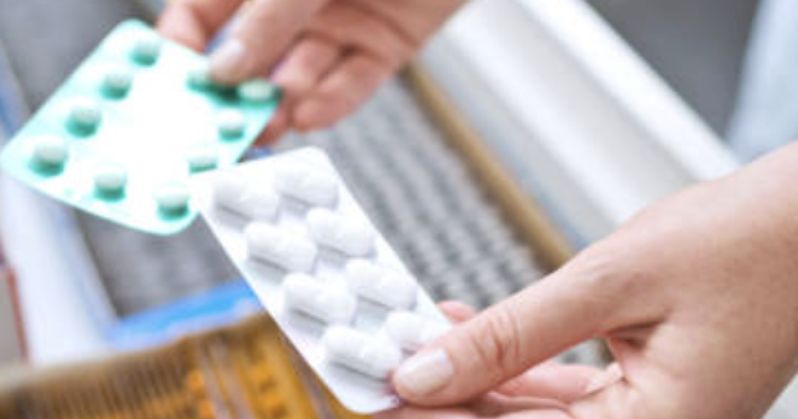 Plaquenil, nuove avvertenze Aifa