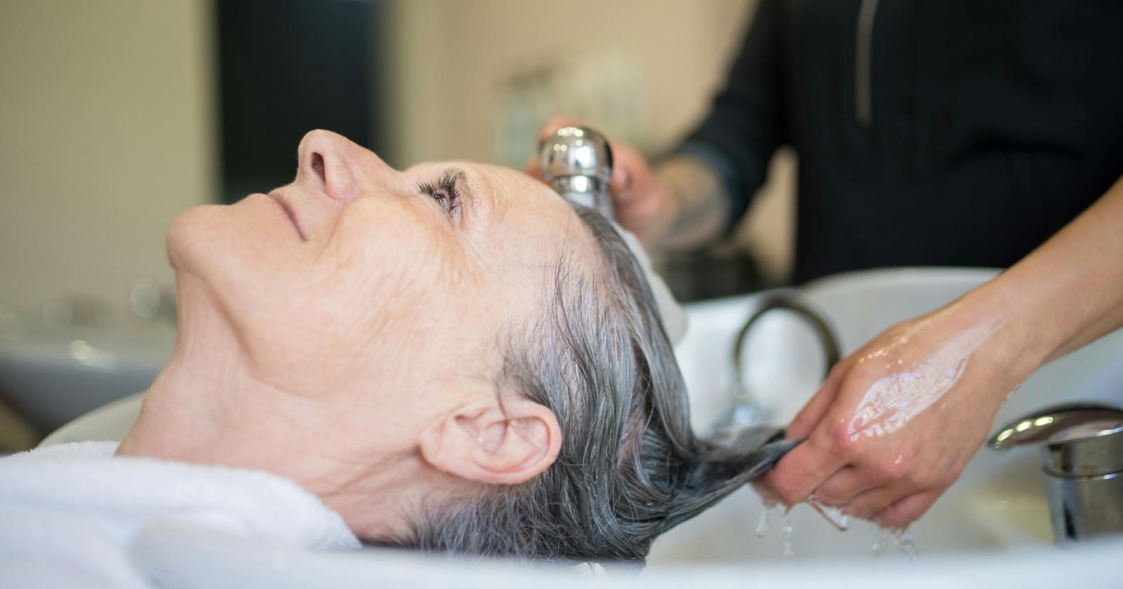 Dal parrucchiere al muratore, l&rsquo;assalto degli abusivi