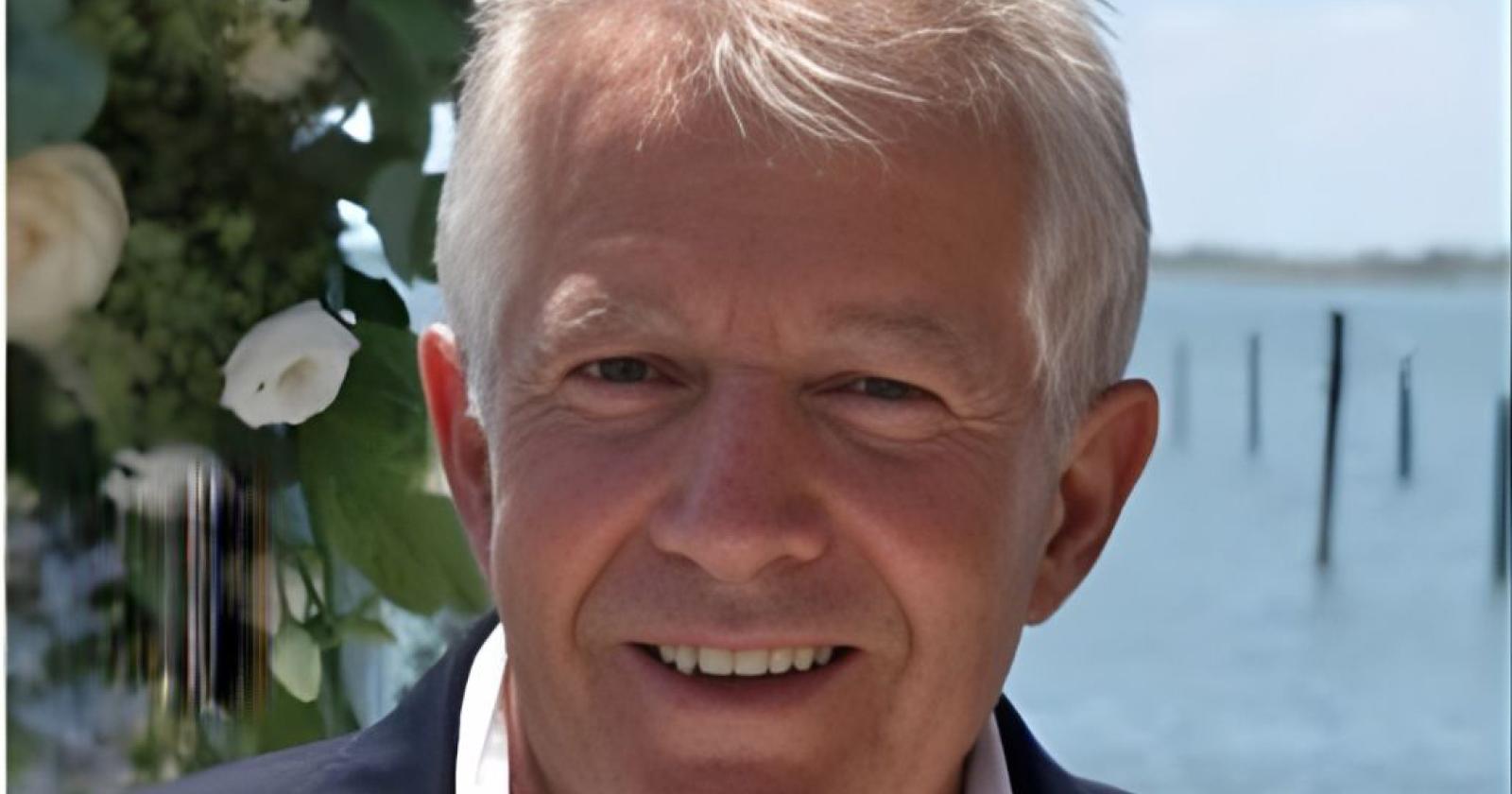 Gianni muore in casa, soccorsi inutili