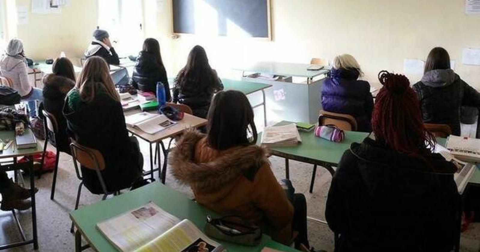 Scuole al gelo, studenti protestano
