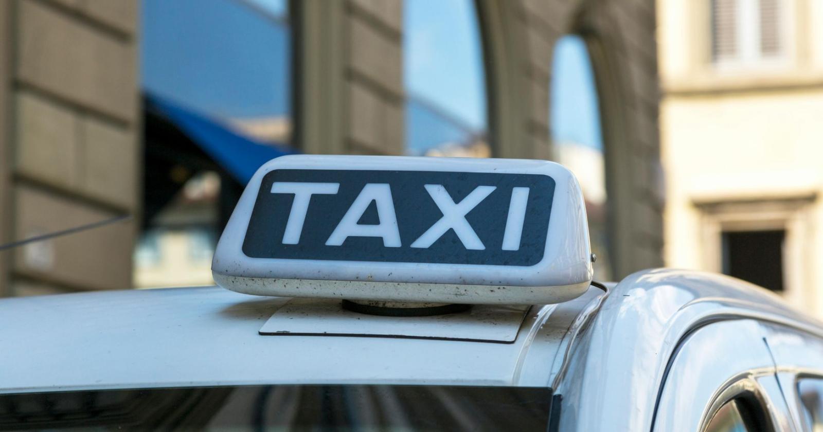 Taxi fermi per un giorno