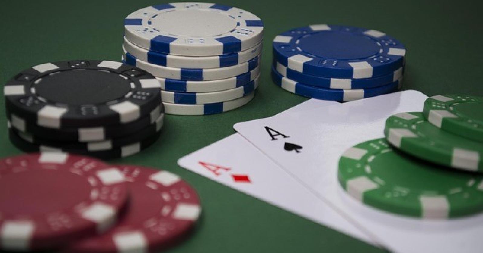 Il poker online diventa parte della vita quotidiana nelle comunit&agrave; italiane