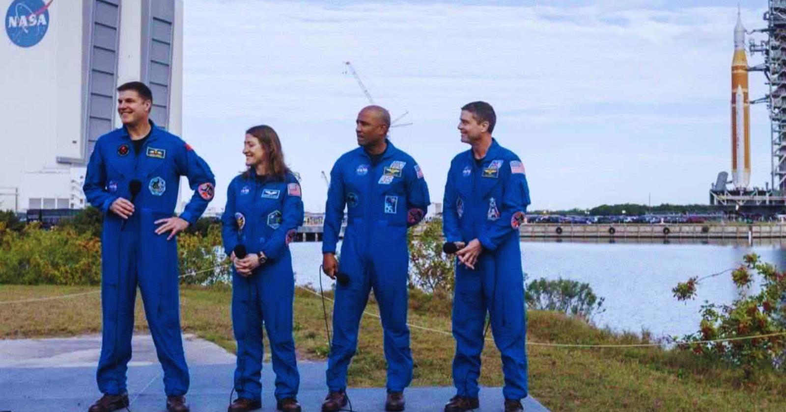 Un milione di nomi verso la Luna