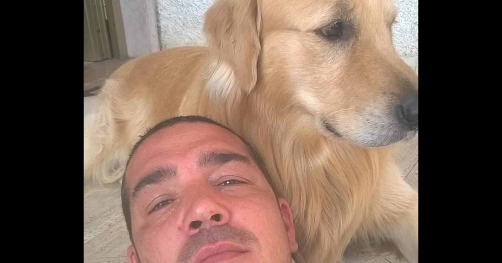 Si lancia per salvare il cane, muore nel canale