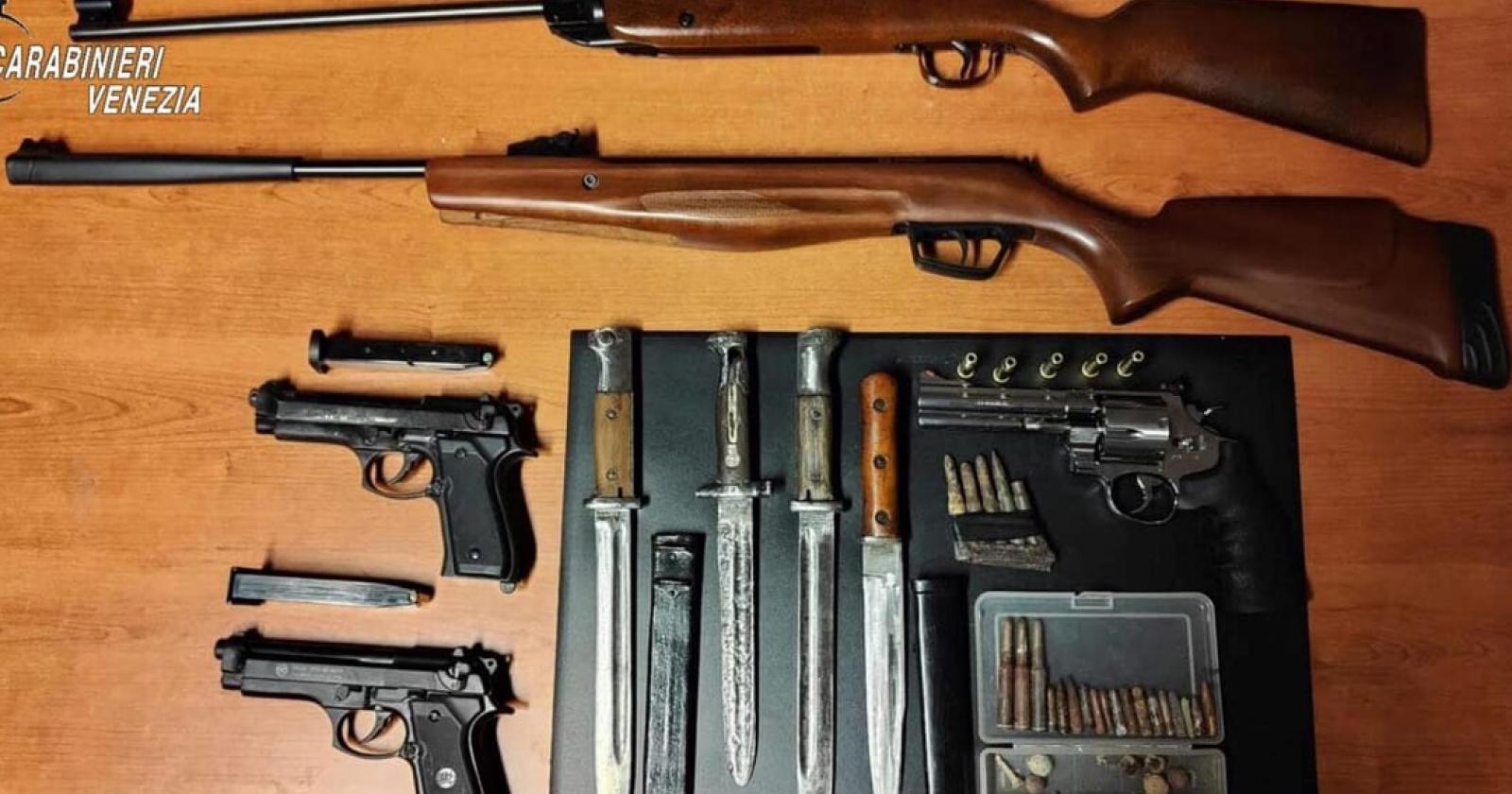 Spari dall'auto: individuati in due