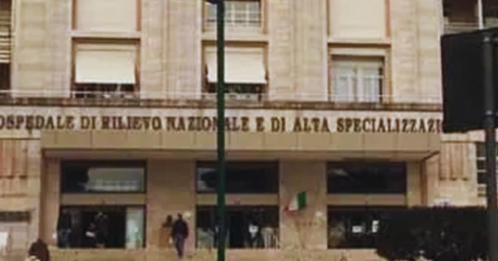 Cuore bruciato, bambino in fin di vita