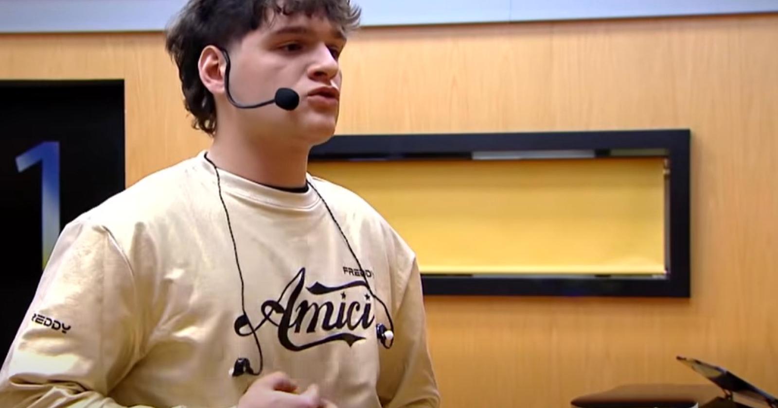 Ballo vola al serale di &ldquo;Amici&rdquo;