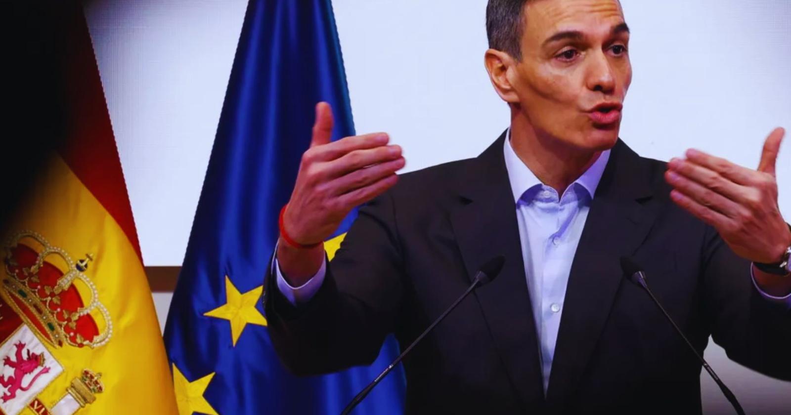 S&aacute;nchez sfida i colossi del web