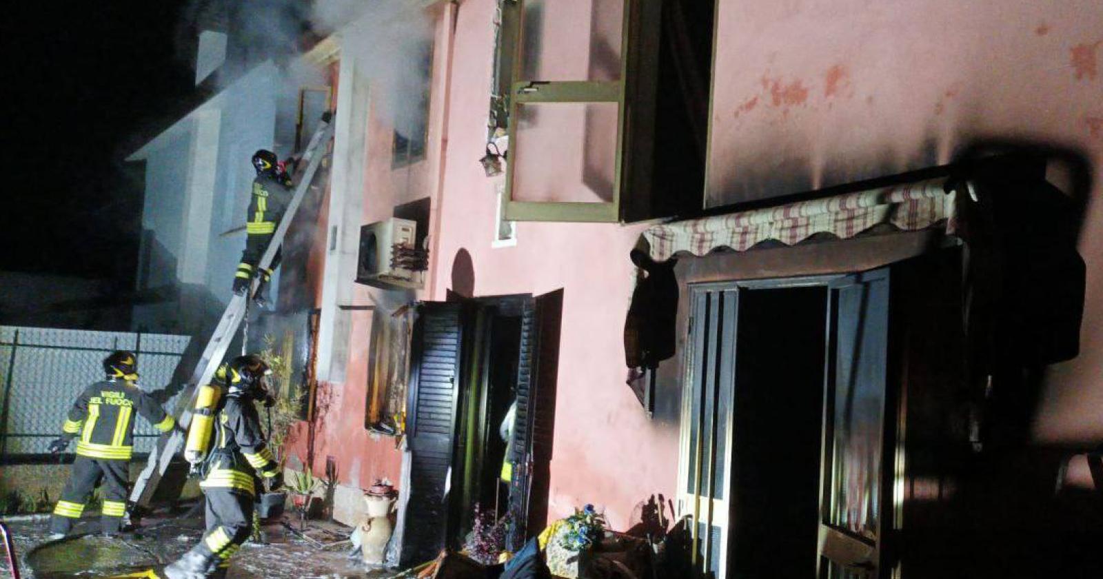 Fiamme e tragedia, due morti