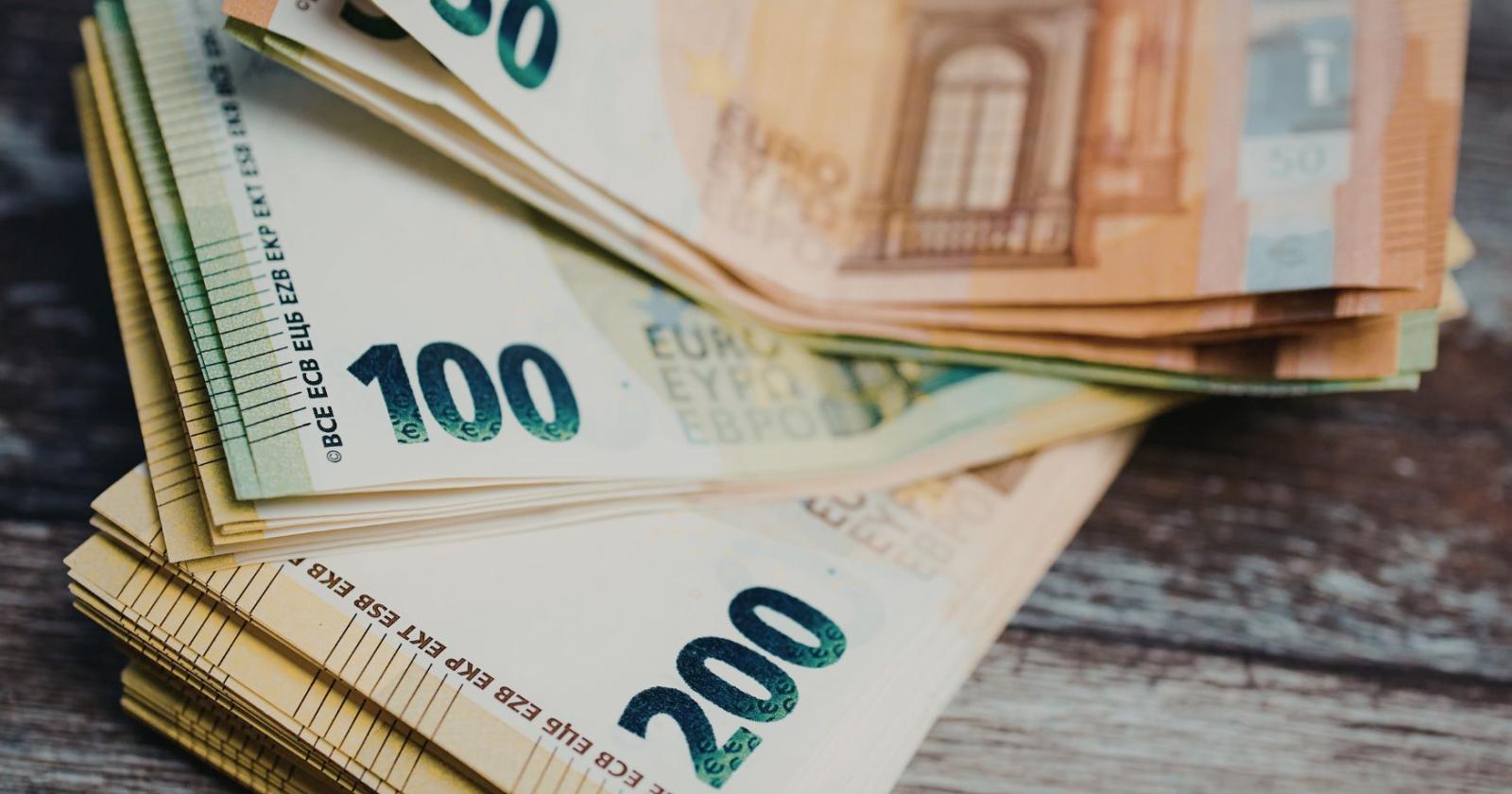 Enti locali, aumenti fino a 140 euro