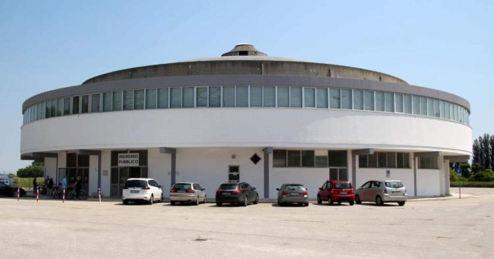 Lavori in corso, palasport chiuso