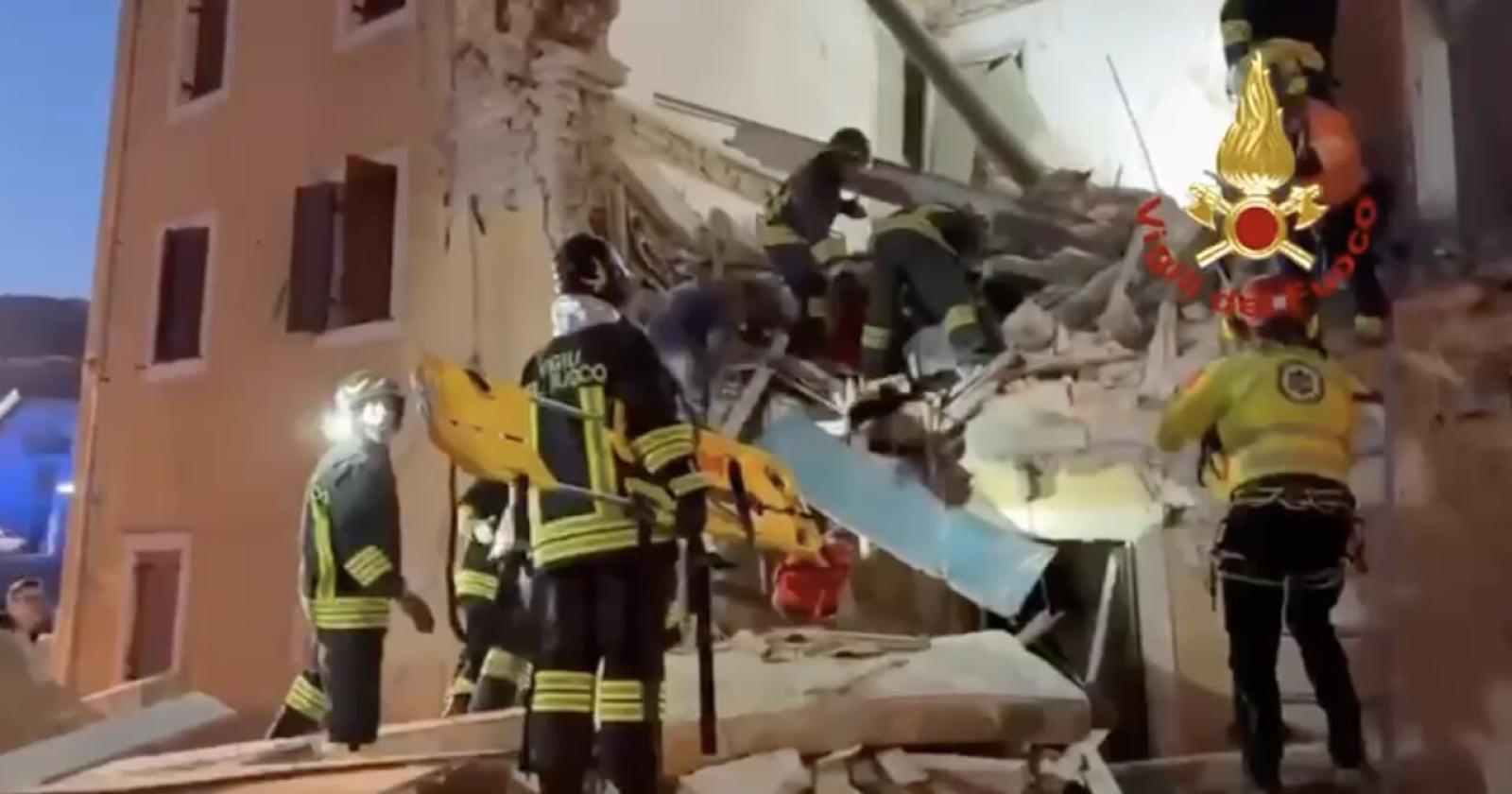 Esplode una palazzina: un morto, tre salvati