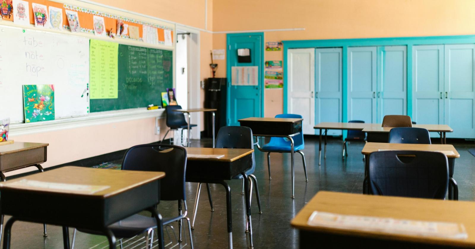 Studenti chiamati a riordinare le aule: la proposta del ministro