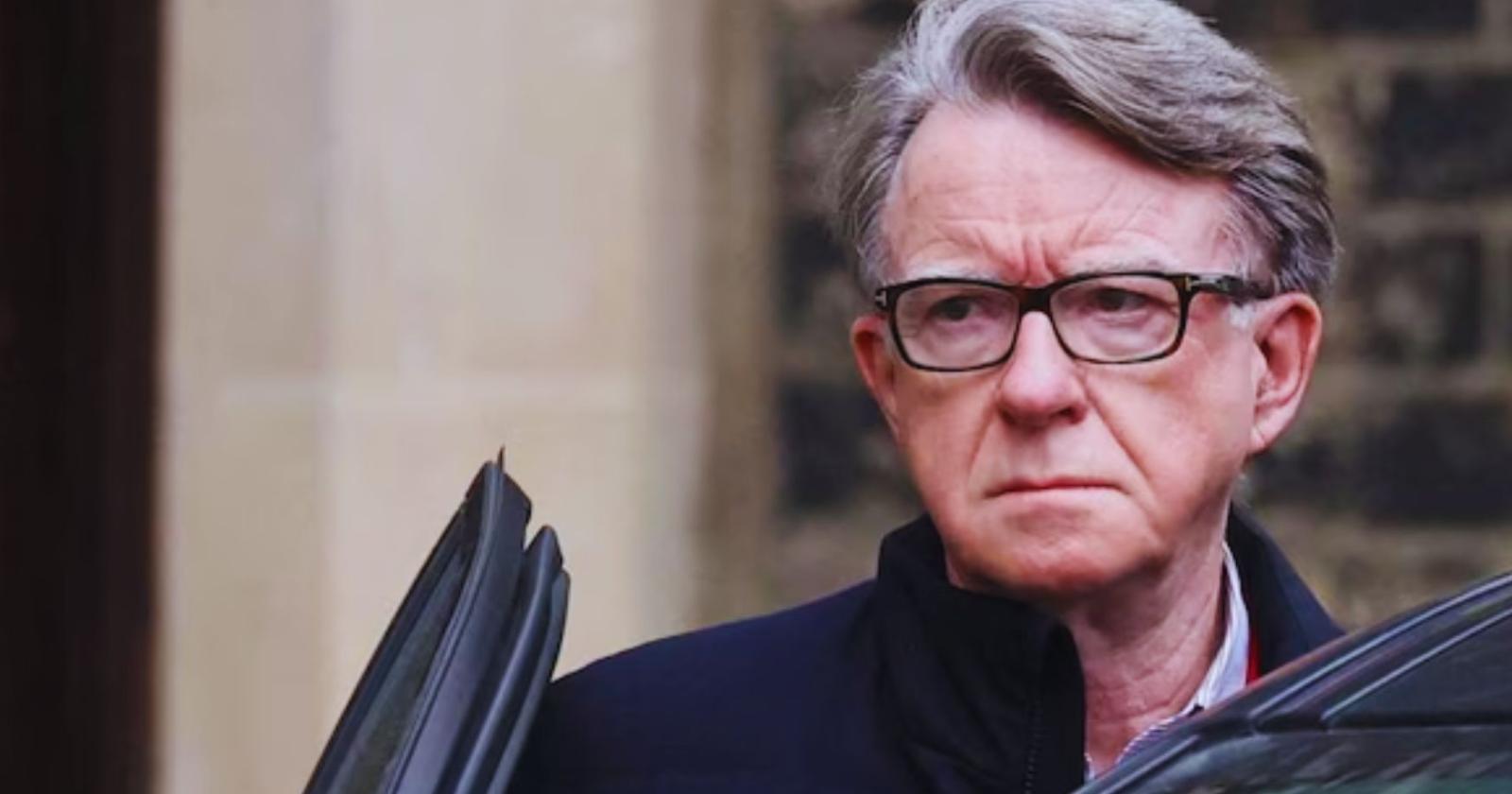 Clinton respinge le accuse