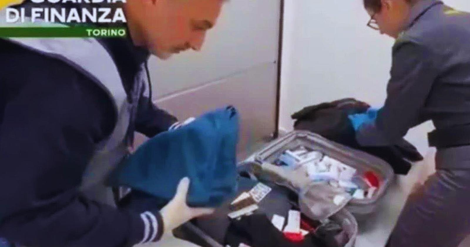 Aveva 300 Viagra in valigia