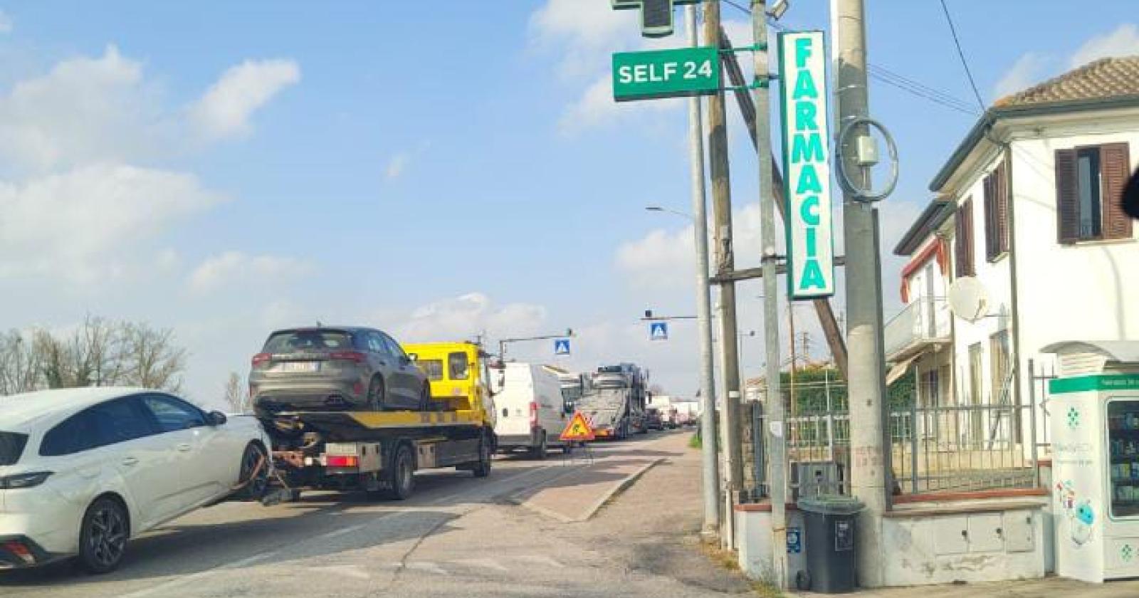 Bosaro, prime code sul ponte 