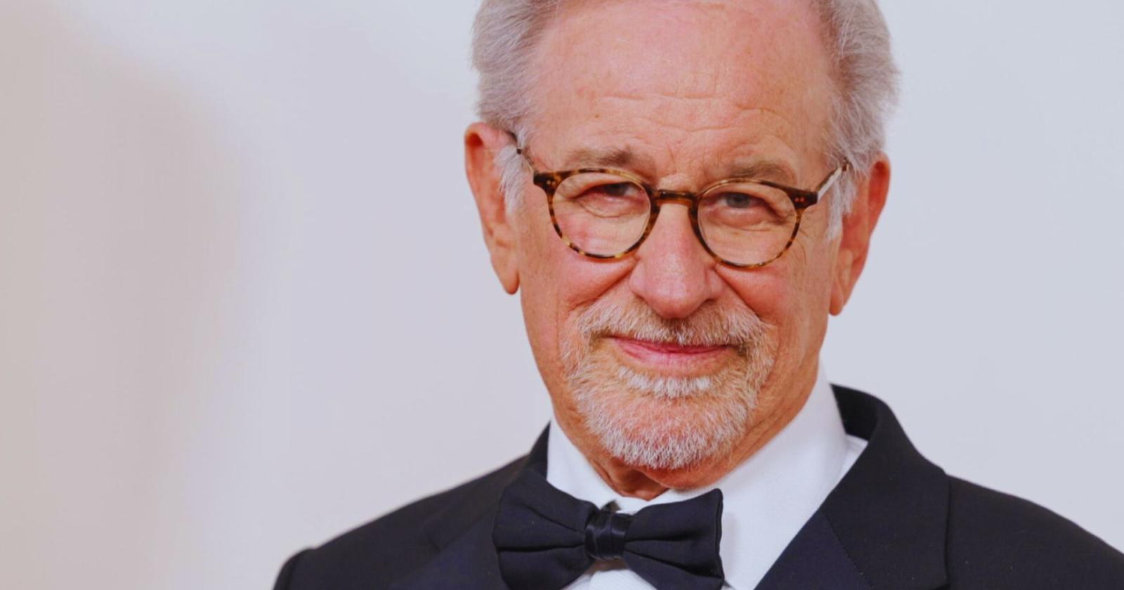 Spielberg rilancia sugli UFO