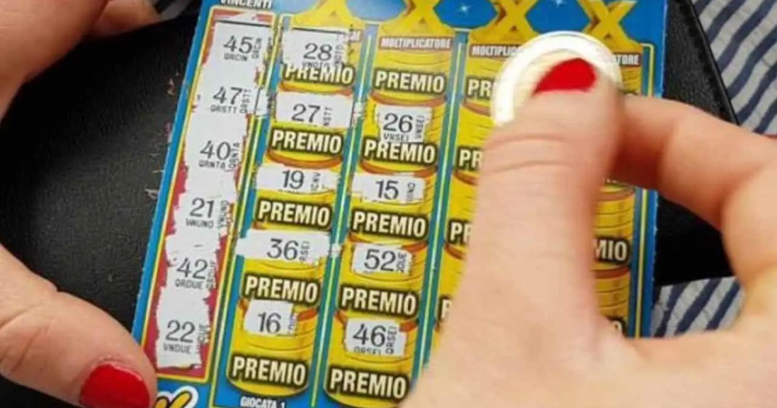 Gratta e vinci da 500mila euro: lei sparisce