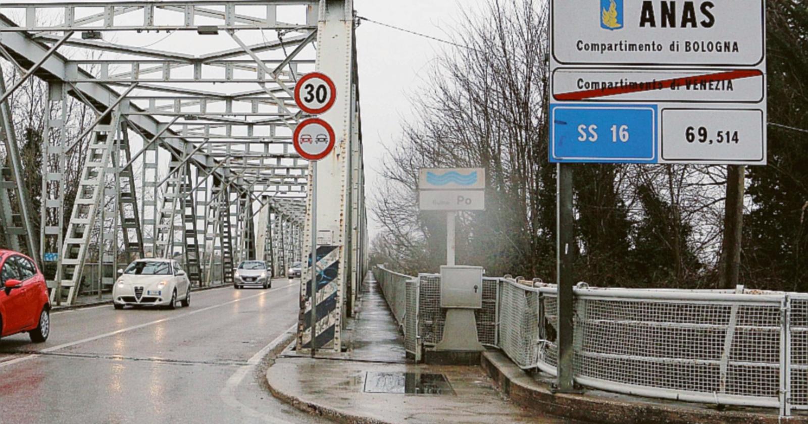 Per quattro mesi Occhiobello e Pontelagoscuro  senza ponte sul Po