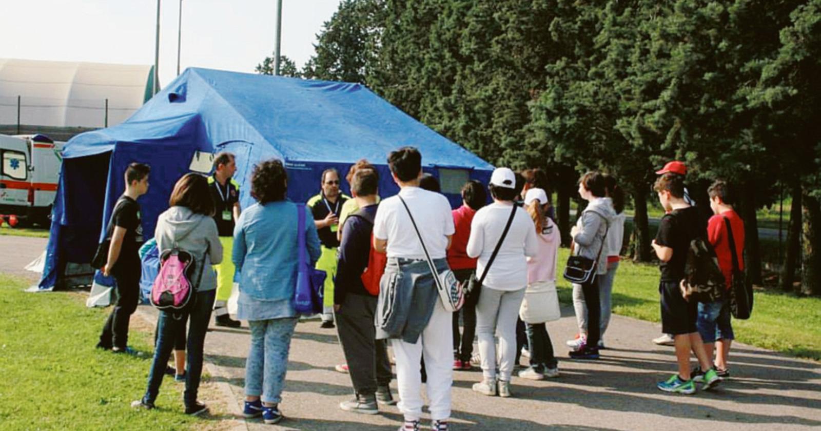 La Protezione civile entra in classe