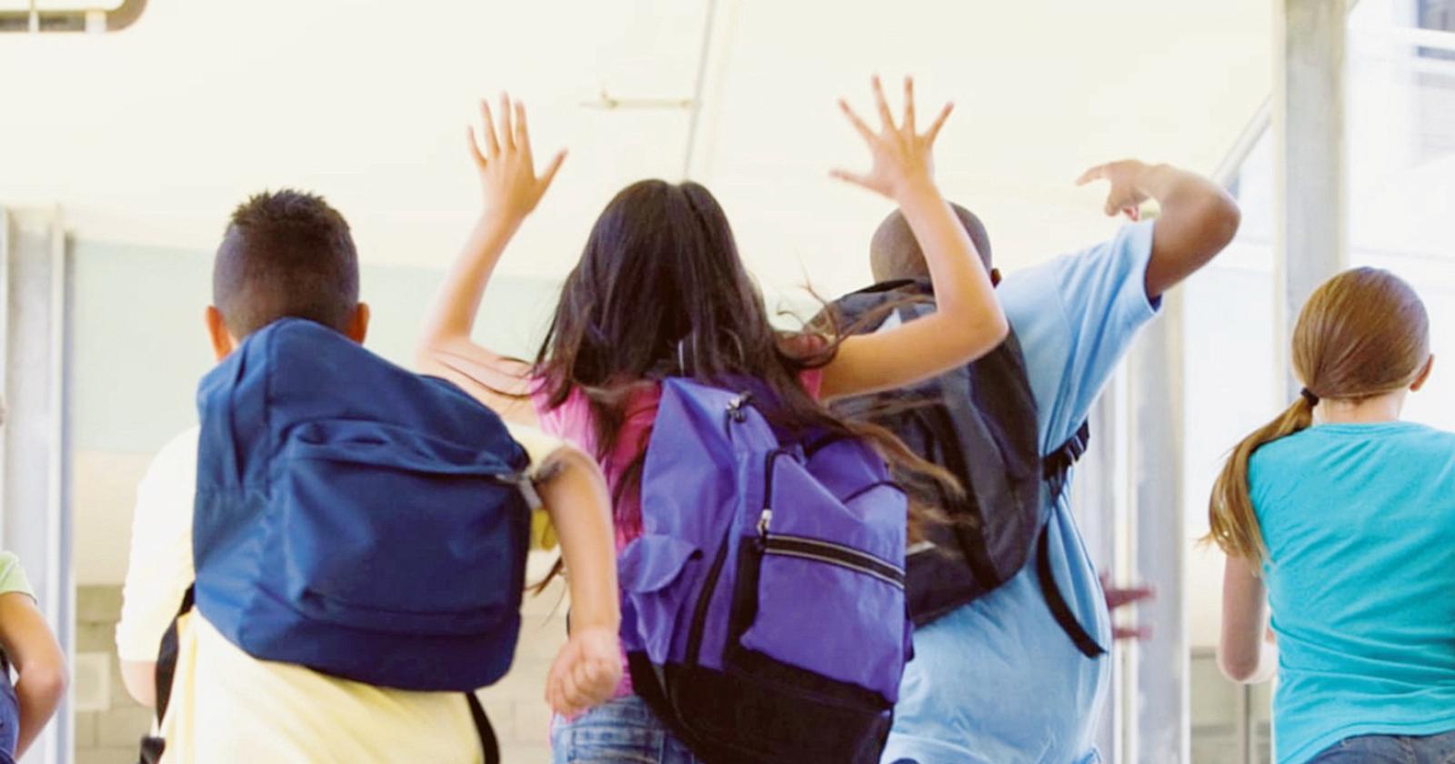 “Frustato a scuola con la corda”