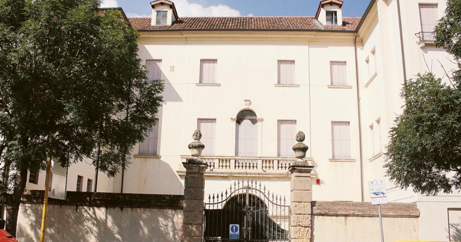 Palazzo Angeli, 2 milioni per aprirlo