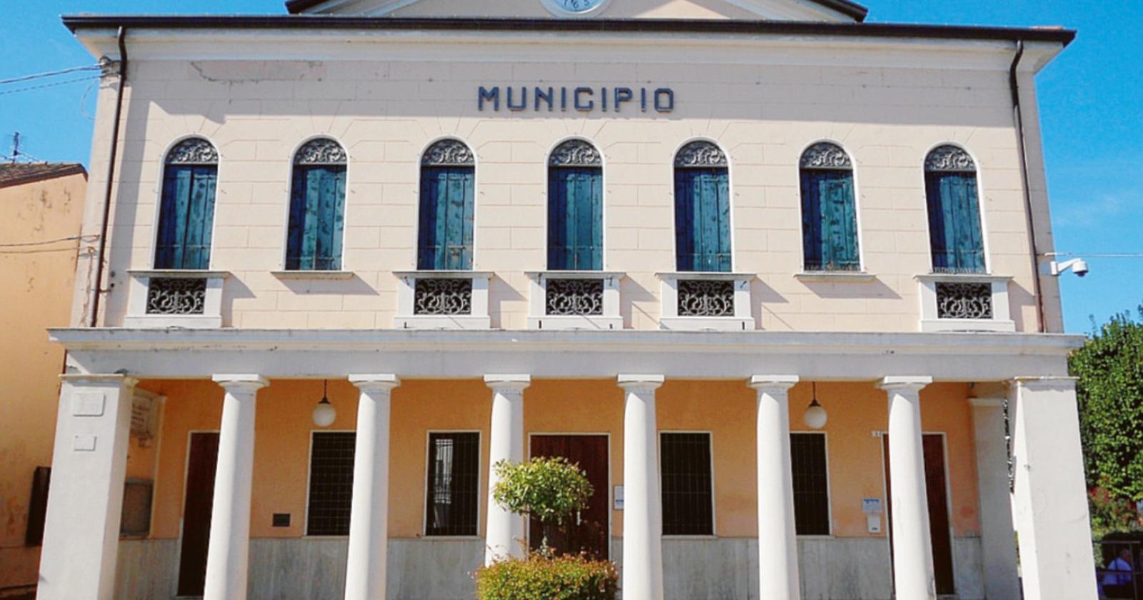 Strade e piazze, restyling della segnaletica
