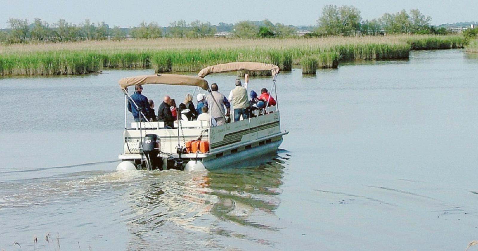 Una nuova barca per l’isola dei vip