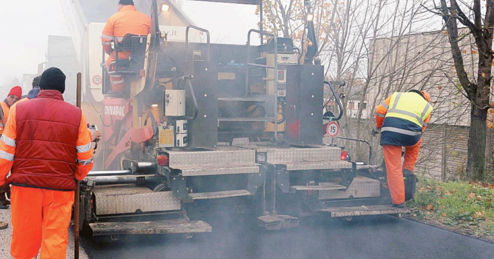 Lavori in via Torino: 160 offerte